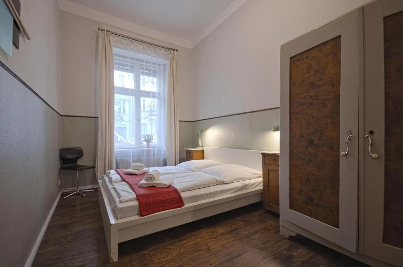 Wohnung Mit 2 Baedern Berlín 0*,  Německo
